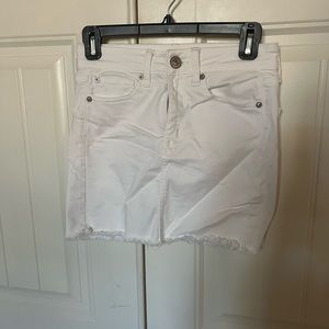 White American Eagle Jean skirt, size 0 regular. Worn a few times.